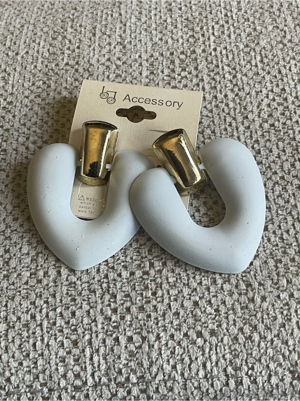 Accessory White Heart Hoop Earrings with Gold Accents